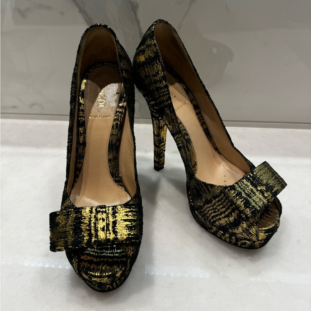 Fendi Gold & Black bow peep toe platform heels